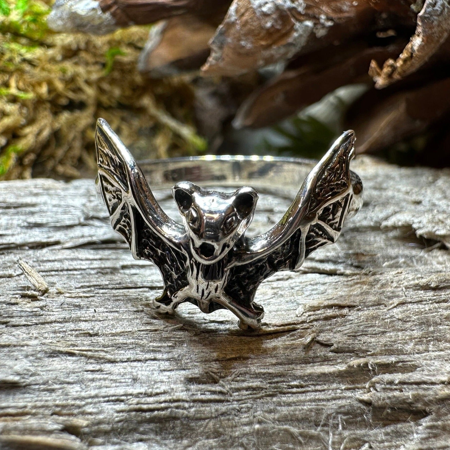 Gothic Realistic Bat Ring – Celtic Crystal Design Jewelry