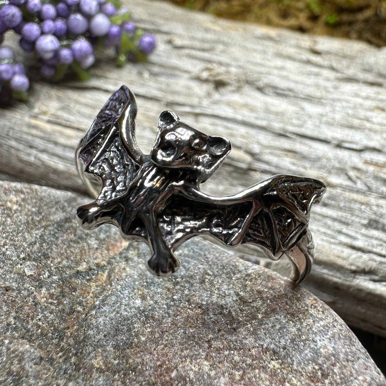 Gothic Bat Ring, Vampire Bat, Realistic Bat Jewelry, Pagan Ring, Halloween Gift, Witch Jewelry, Animal Jewelry, Unique Ring, EA Poe Gift