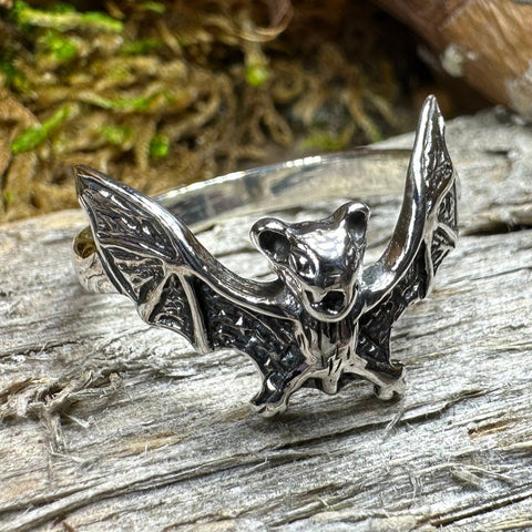 Load image into Gallery viewer, Gothic Bat Ring, Vampire Bat, Realistic Bat Jewelry, Pagan Ring, Halloween Gift, Witch Jewelry, Animal Jewelry, Unique Ring, EA Poe Gift
