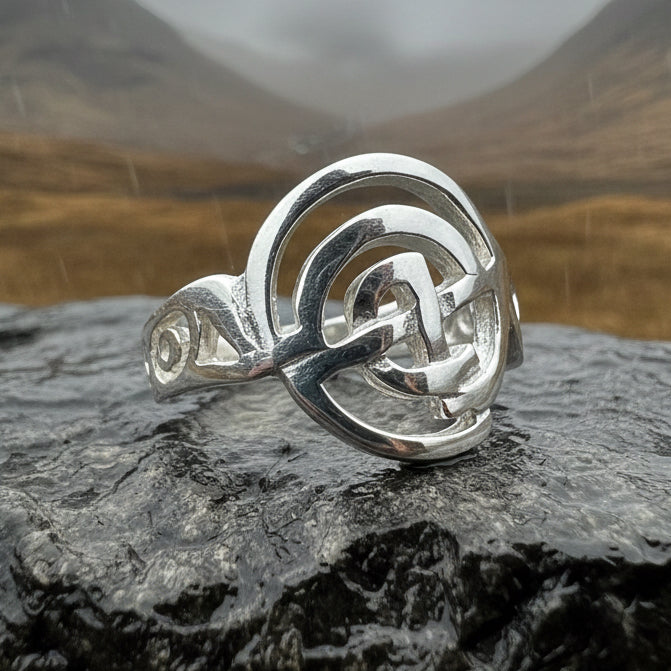 Celtic Knot Ring, Spiral Ring, Labyrinth Statement Ring, Irish Ring, Ladies Pagan Ring, Anniversary Gift, Scottish Ring, Wiccan Ring