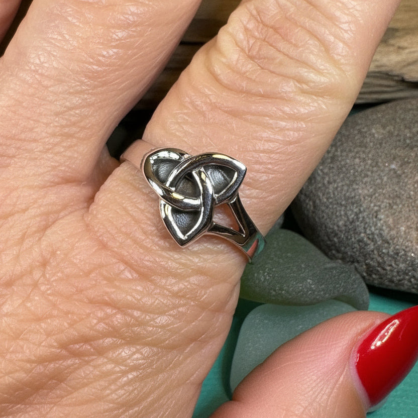 Trinity Knot Ring, Celtic Jewelry, Irish Jewelry, Celtic Knot Jewelry, Irish Ring, Irish Dance Gift, Anniversary Gift, Pagan Jewelry, Wiccan