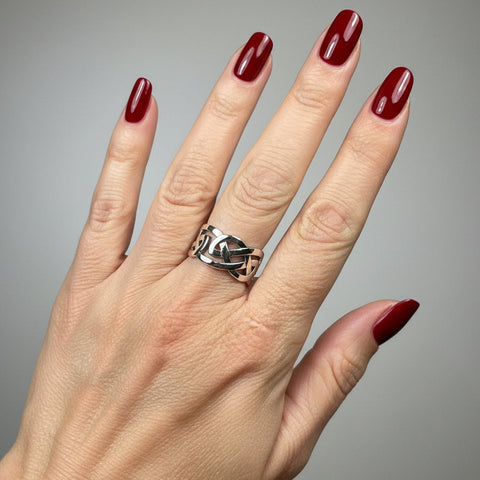 Load image into Gallery viewer, Celtic Ring, Irish Wedding Ring, Silver Scottish Ring, Large Irish Ring, Promise Ring, Anniversary Gift, Wedding Band, Ireland Gift
