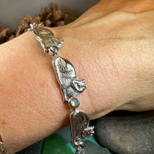 Load image into Gallery viewer, Cat Bracelet, Celtic Jewelry, Sitting Cat Bracelet, Nature Jewelry, Animal Bracelet, Blue Topaz Gift, Silver Wife Gift, Silver Link Bracelet
