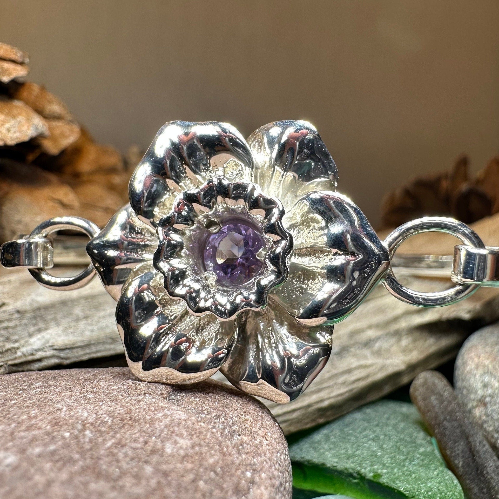 Daffodil Bracelet, Celtic Jewelry, Wales Jewelry, Flower Jewelry, Welsh Bangle Bracelet, Nature Gift, Daffodil Jewelry, Mom Gift, Wife Gift