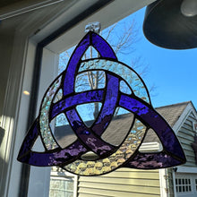Load image into Gallery viewer, Trinity Knot Wall Decor, Ireland Gift, Stained Glass Celtic Knot, New Home Gift, Irish Gift, Wedding Gift, Scottish Gift, Triquetra Knot
