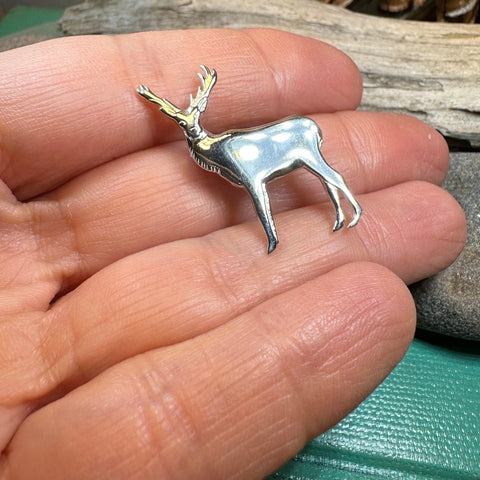 Load image into Gallery viewer, Highland Stag Brooch, Scotland Brooch, Scottish Pin, Anniversary Gift, Hunter Gift, Deer Lover Gift Cattle, Rancher, Silver Animal Pin
