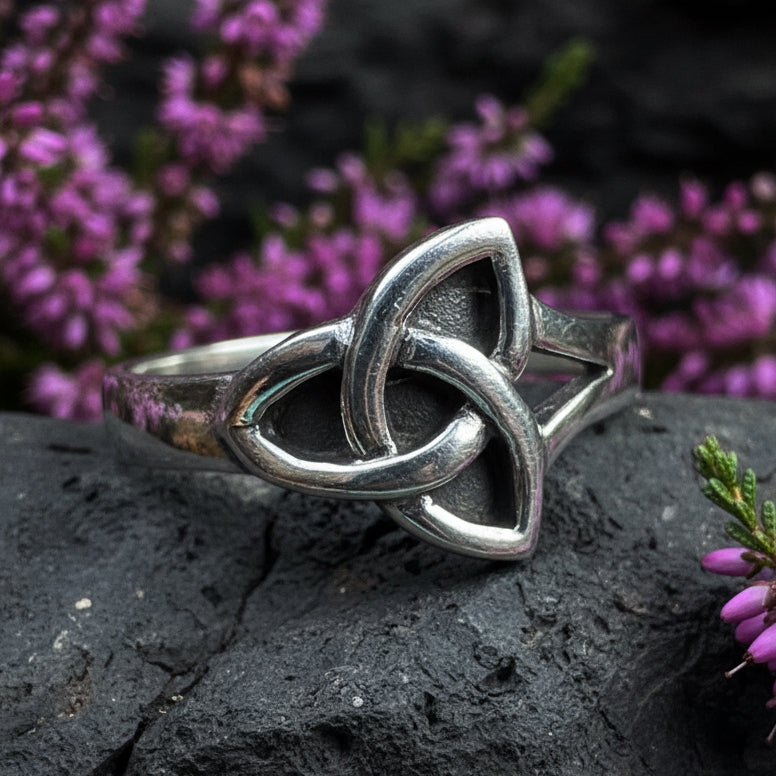 Trinity Knot Ring, Celtic Jewelry, Irish Jewelry, Celtic Knot Jewelry, Irish Ring, Irish Dance Gift, Anniversary Gift, Pagan Jewelry, Wiccan