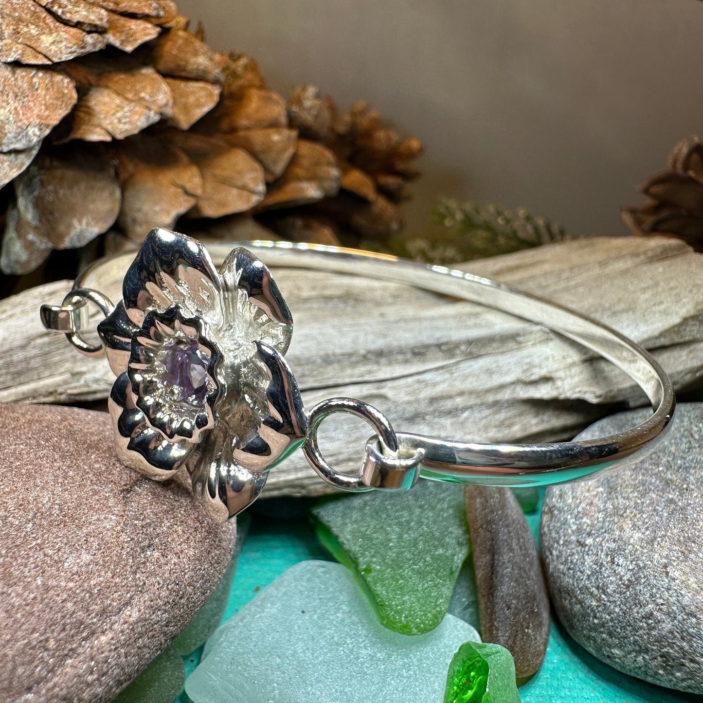 Daffodil Bracelet, Celtic Jewelry, Wales Jewelry, Flower Jewelry, Welsh Bangle Bracelet, Nature Gift, Daffodil Jewelry, Mom Gift, Wife Gift