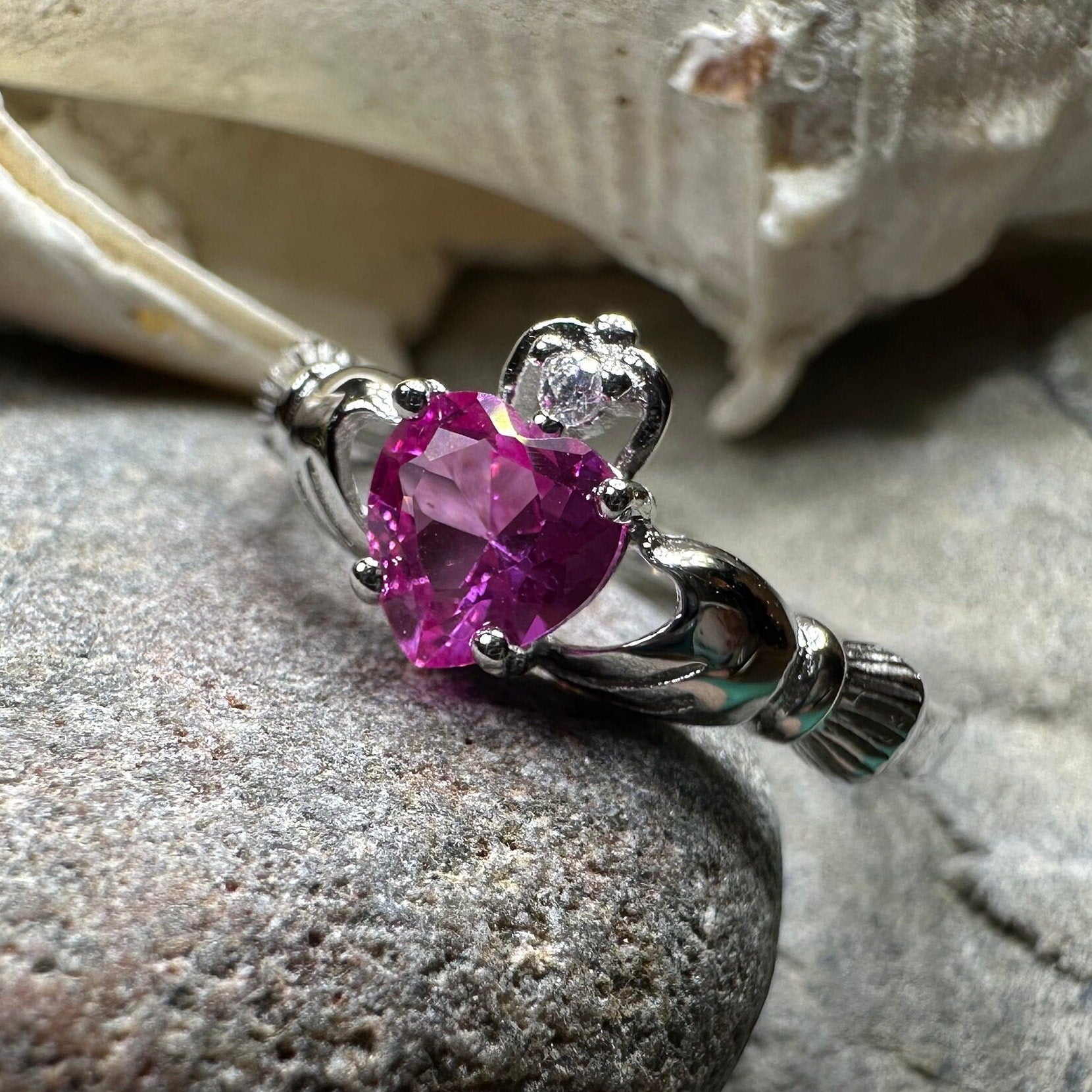 Claddagh Ring, Celtic Ring, Promise Ring, Irish Jewelry, Bride Gift, Ireland Gift, Heart Ring, Anniversary Gift, Girlfriend Gift, Wife Gift
