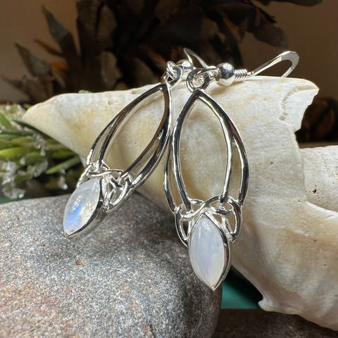 Load image into Gallery viewer, Trinity Knot Earrings, Celtic Jewelry, Irish Jewelry, Celtic Knot Jewelry, Bridal Jewelry, Moonstone, Scotland Jewelry, Mom Gift, Wife Gift
