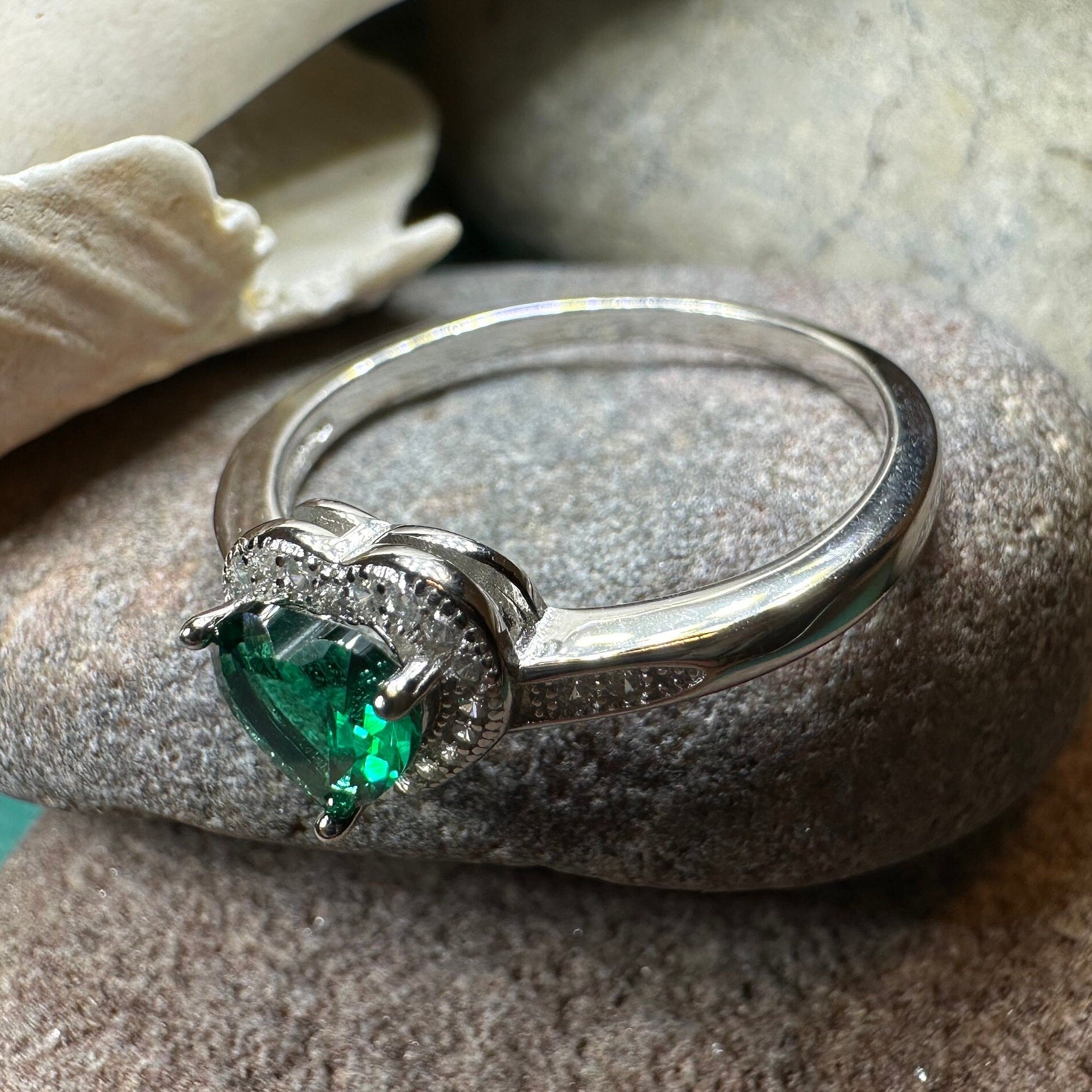 Emerald Heart Ring, Celtic Jewelry, Engagement Ring, Bridal Jewelry, Ireland Ring, Promise Ring, Anniversary Gift, Girlfriend Gift, Wife