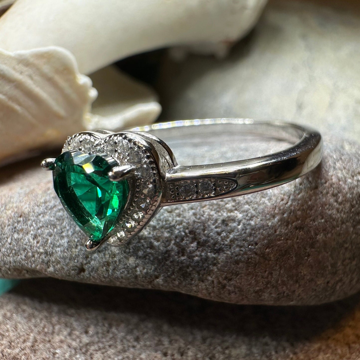Emerald Heart Ring, Celtic Jewelry, Engagement Ring, Bridal Jewelry, Ireland Ring, Promise Ring, Anniversary Gift, Girlfriend Gift, Wife