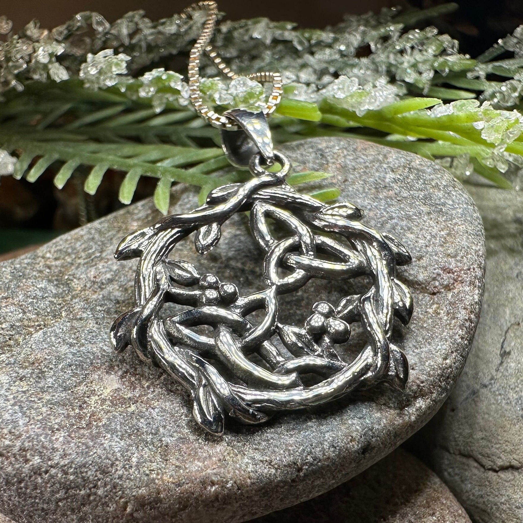 Mistletoe Necklace, Celtic Jewelry, Trinity Knot Pendant, Ireland Gift, Irish Jewelry, Scotland Jewelry, Anniversary Gift, Graduation Gift