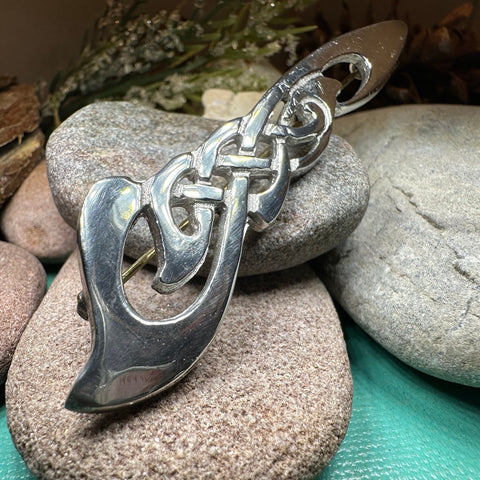 Load image into Gallery viewer, Celtic Kilt Pin, Scottish Jewelry, Scotland Kilt Pin, Tartan Pin, Anniversary Gift, Bagpiper Gift, Scotland Pin, Viking Jewelry, Tartan Pin
