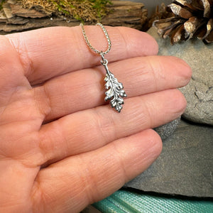 Oak Leaf Necklace, Petite Pendant, Acorn Jewelry, Irish Jewelry, Scotland Jewelry, Leaf Jewelry, Forest Gift, Graduation Gift, Minimalist