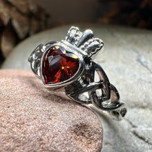 Load image into Gallery viewer, Elys Claddagh Ring
