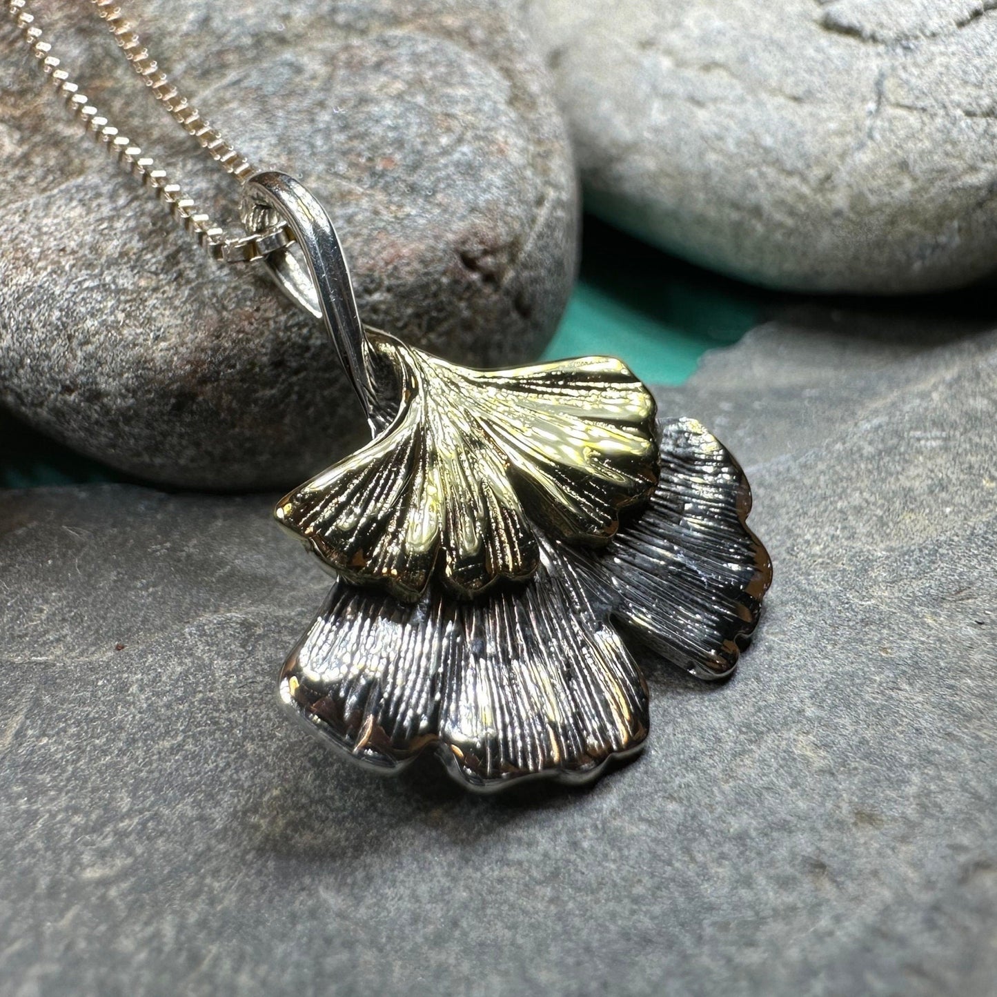 Gingko Necklace, Leaf Pendant, Tree Jewelry, Nature Lover Gift, Japanese Jewelry, Anniversary Gift, Nature Jewelry, Recovery Gift, Mom Gift