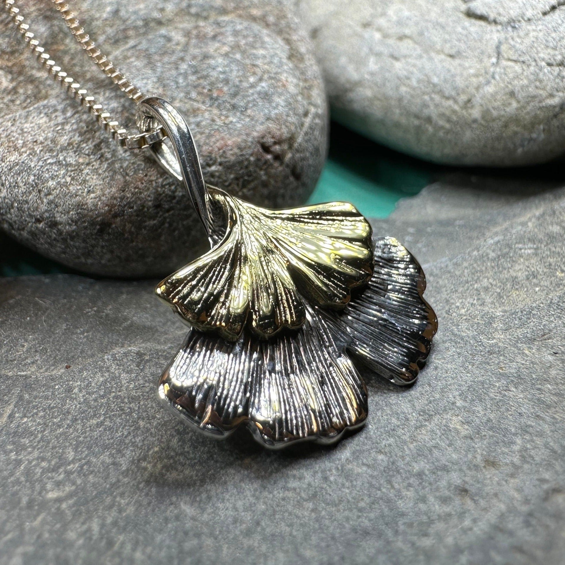 Gingko Necklace, Leaf Pendant, Tree Jewelry, Nature Lover Gift, Japanese Jewelry, Anniversary Gift, Nature Jewelry, Recovery Gift, Mom Gift
