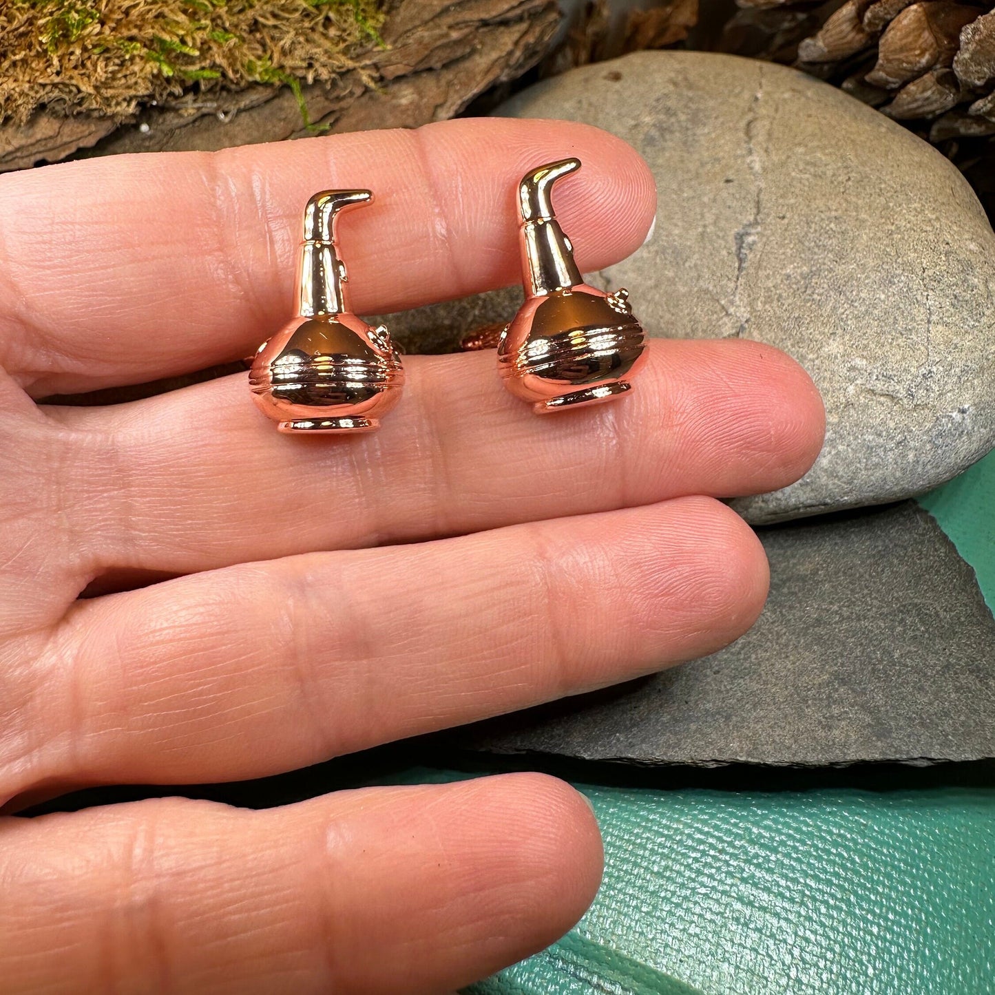 Whiskey Still Cuff Links, Scotland Jewelry, Men's Celtic Jewelry, Whisky Lover Gift, Groom Gift, Boyfriend Gift, Scottish Husband Gift, Dad