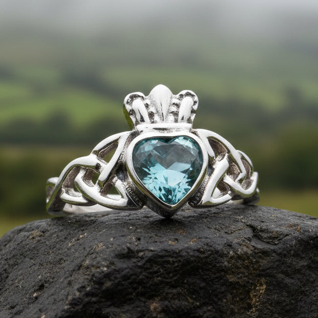 Elys Claddagh Ring
