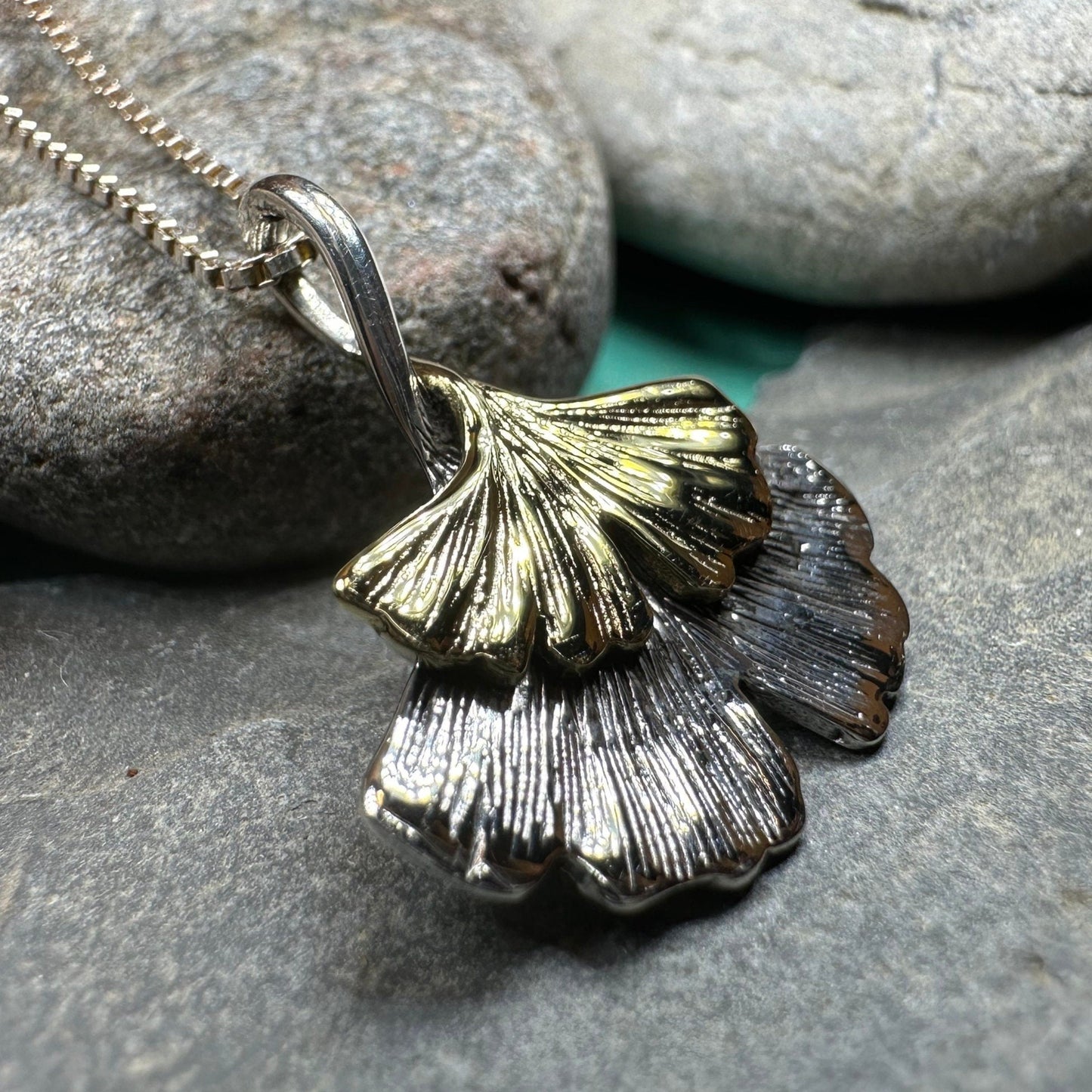 Gingko Necklace, Leaf Pendant, Tree Jewelry, Nature Lover Gift, Japanese Jewelry, Anniversary Gift, Nature Jewelry, Recovery Gift, Mom Gift