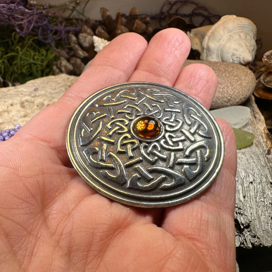 Celtic Knotwork Brooch — view 3