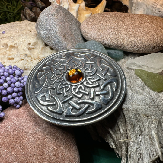 Celtic Knotwork Brooch — view 7