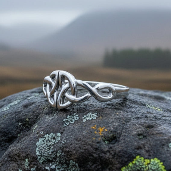 Torra Sterling Silver Trinity Knot Ring