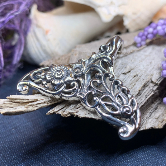 Flowers Whale Tail Necklace