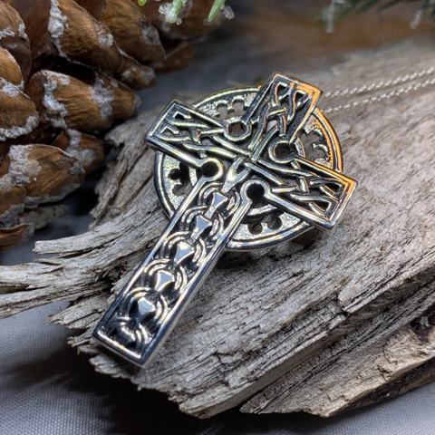 Load image into Gallery viewer, Braddan Scottish Celtic Cross Necklace in Sterling Silver
