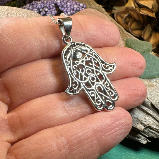 Amory Hamsa Hand Necklace in Sterling Silver