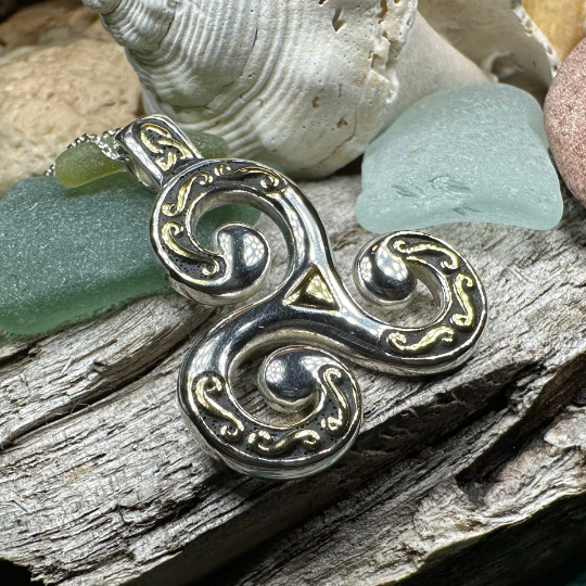 Finglas Celtic Triskele Necklace in silver