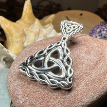 Load image into Gallery viewer, Naomh Trinity Knot Necklace
