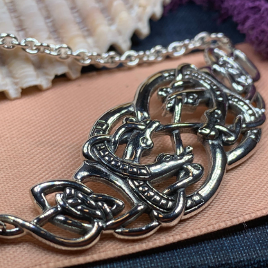Load image into Gallery viewer, Revna Celtic Viking Necklace
