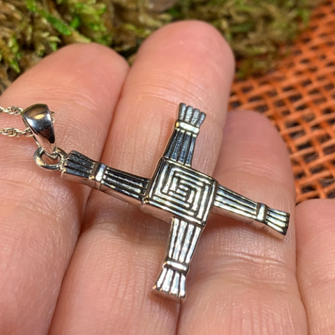 Load image into Gallery viewer, Large Irish Saint Brigid’s Cross Necklace
