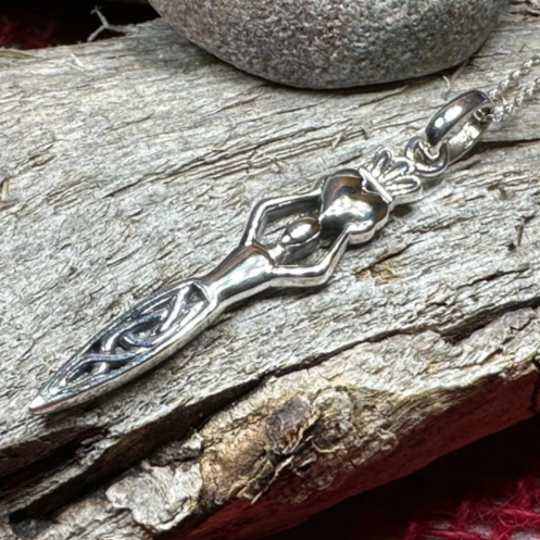 Danu Claddagh Necklace in sterling silver