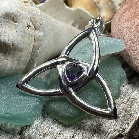 Load image into Gallery viewer, McKenna Trinity Knot Heart Necklace

