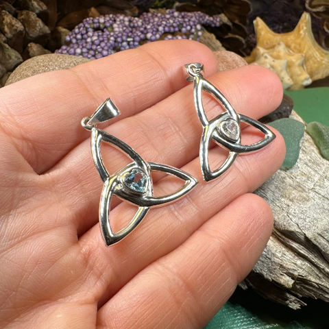 Load image into Gallery viewer, McKenna Trinity Knot Heart Necklace

