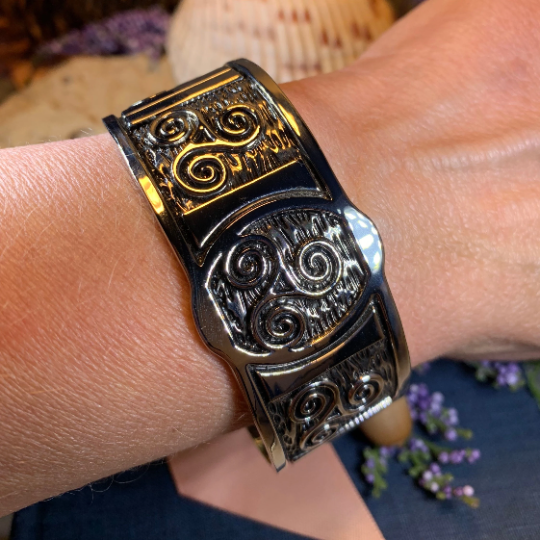 Celtic Triskelion Spiral Cuff Bracelet — view 6