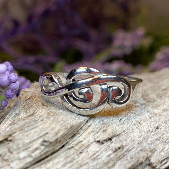 Music Note Ring — view 2