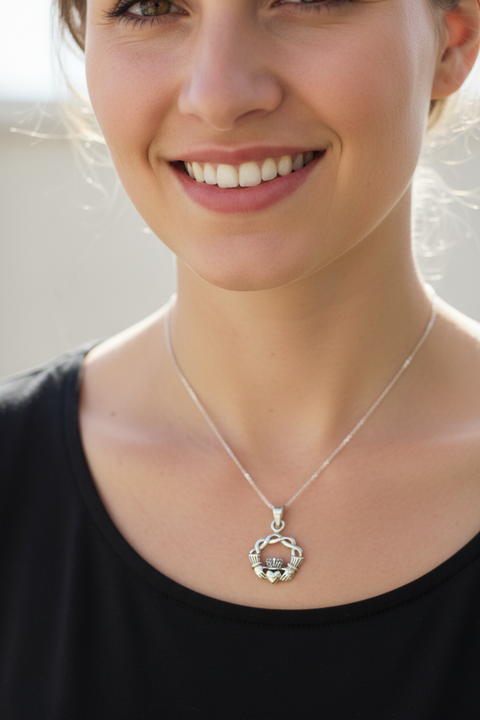 Load image into Gallery viewer, Shanagolden Claddagh Necklace
