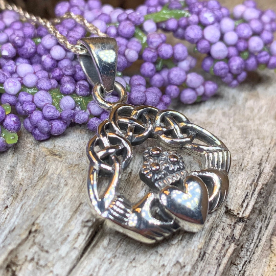 Claddagh Heart Necklace — view 3