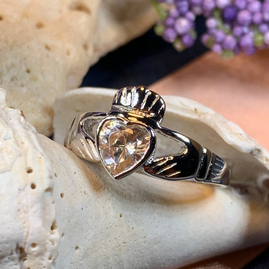 Champagne Diamond Claddagh Ring — view 5