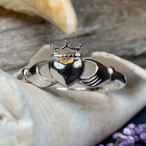 Bantry Claddagh Ring in sterling silver