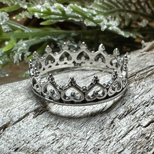 Charlotte Crown Ring in sterling silver