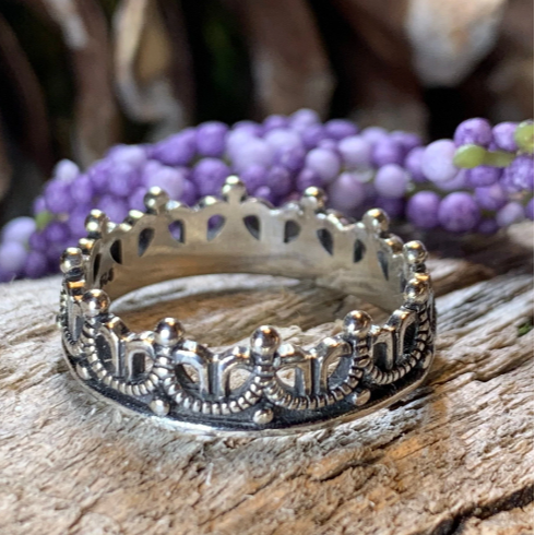 Elizabeth Crown Ring in sterling silver