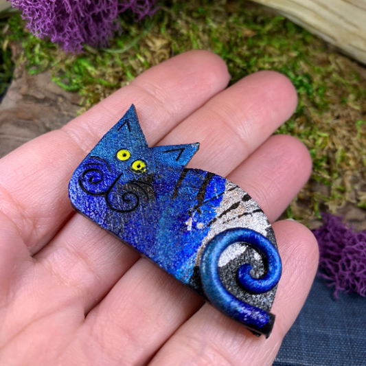 Quirky Cat Brooch — view 7
