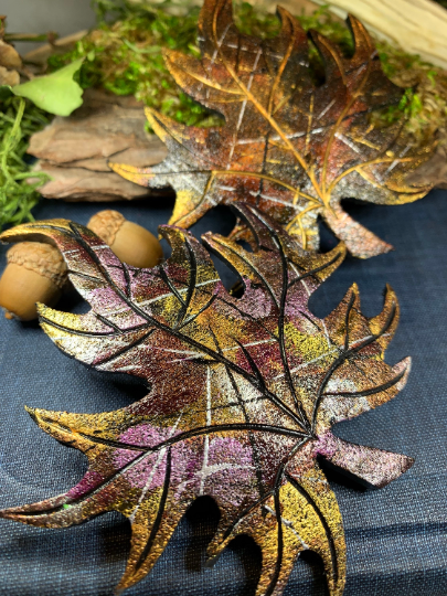 Load image into Gallery viewer, Splatter Maple Leaf Pin
