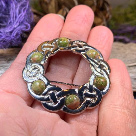 Iona Celtic Knot Brooch - Handmade in Scotland — view 4