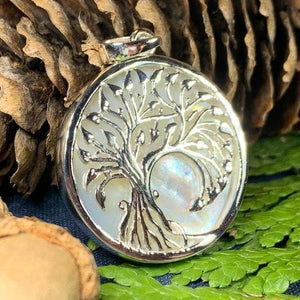 Arianrhod Tree of Life Shell Necklace 04